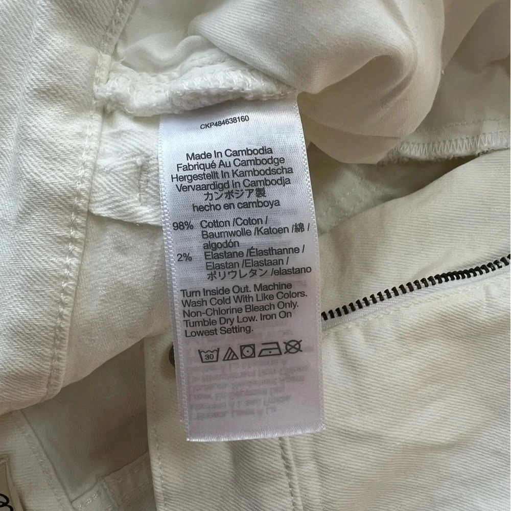 Madewell The ‘90s Straight Crop Jean with Raw Hems in Tile White, size 28